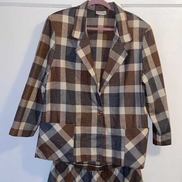 matching skirt and jacket Plaid - Picture 2 of 7
